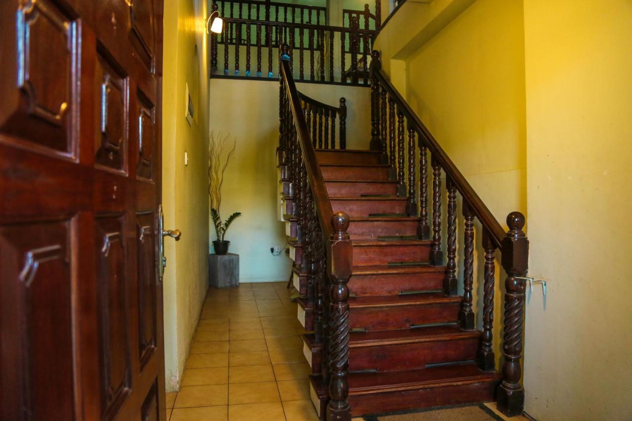 Kandyan Hideout Buitenkant foto